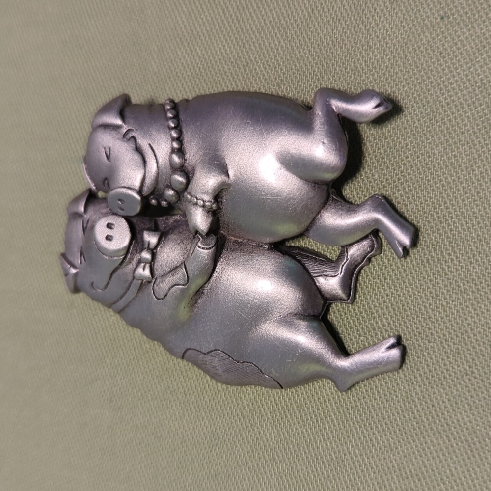 Happy Dancing Pigs brooch
